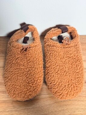 UGG Sustainable Plushy Sock Slippers Color Hardwood Women's 8